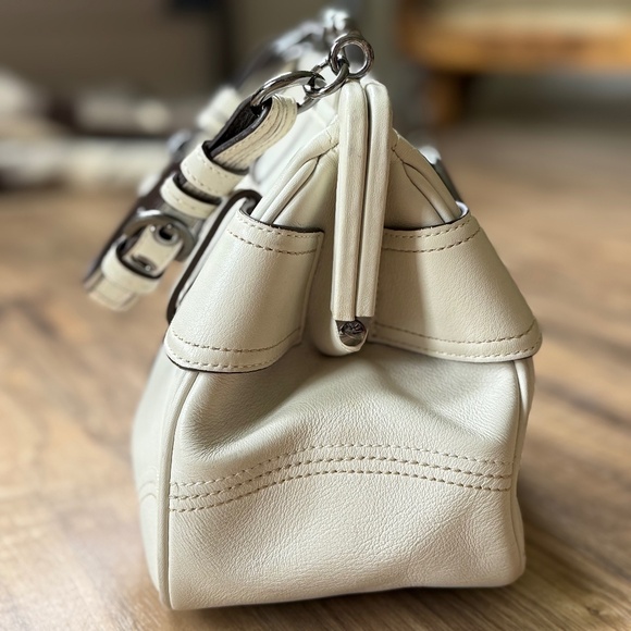 GUC - Coach Soho Kisslock Frame Satchel Handbag - 8A12 - Picture 7 of 16